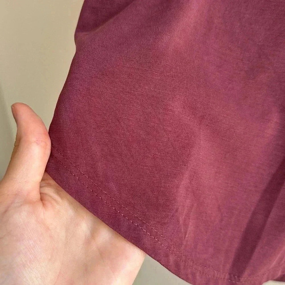 Green Envelope 3/4 Length Sleeve Zippered Blouse, Wine/Berry, Size Medium - Picture 8 of 16